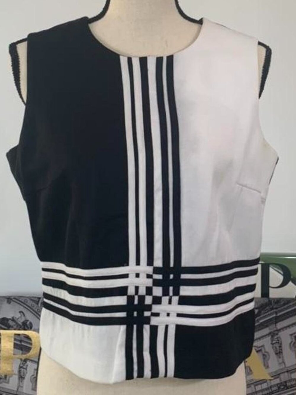 Black and white mod sleeveless top